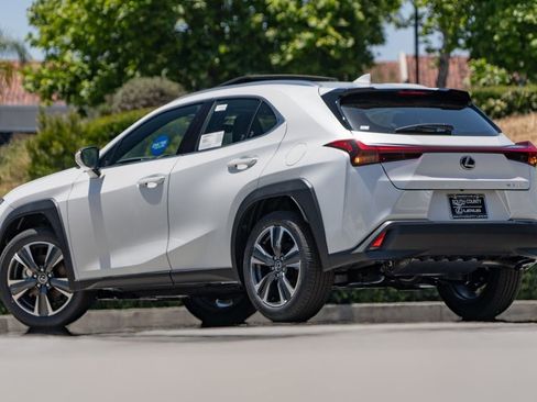 New 2026 Lexus UX 300h FWD image 2