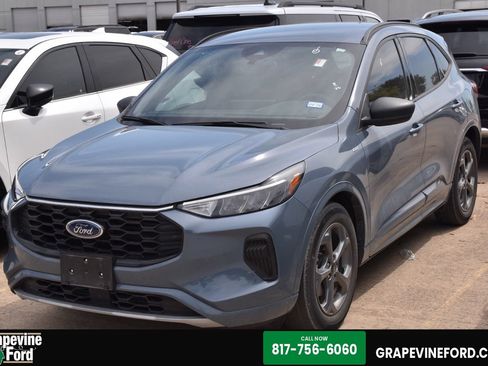 Used 2023 Ford Escape ST-Line w/ Tech Pack #1 FWD image 1