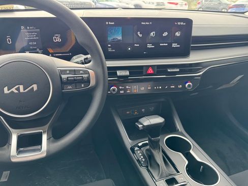 New 2026 Kia K5 LXS FWD image 17