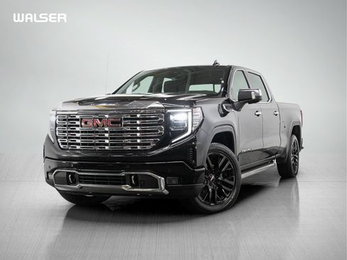 Used 2024 GMC Sierra 1500 Denali w/ Technology Package AWD/4WD image 1