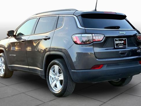 Used 2022 Jeep Compass Latitude w/ Convenience Group FWD image 11