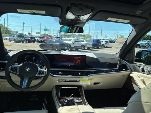 New 2026 BMW X5 xDrive40i w/ Executive Package AWD/4WD image 18