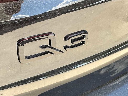 New 2025 Audi Q3 2.0T Premium image 15