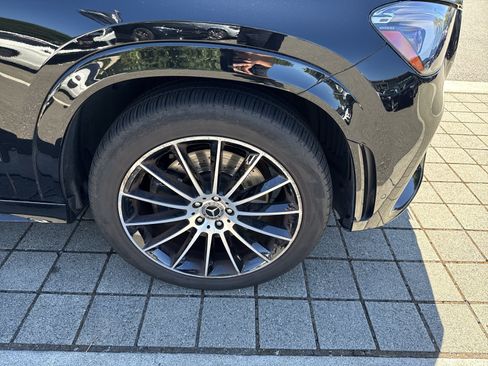 Certified 2020 Mercedes-Benz GLE 450 4MATIC image 11
