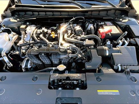 Used 2025 Nissan Altima 2.5 S image 15