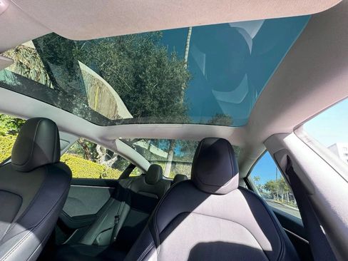 Used 2025 Tesla Model 3 Long Range RWD image 10