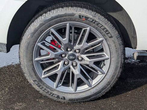 New 2025 Ford Expedition Platinum w/ Stealth Performance Package image 18