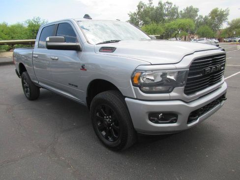 Used 2021 RAM 2500 Big Horn w/ Night Edition AWD/4WD image 4