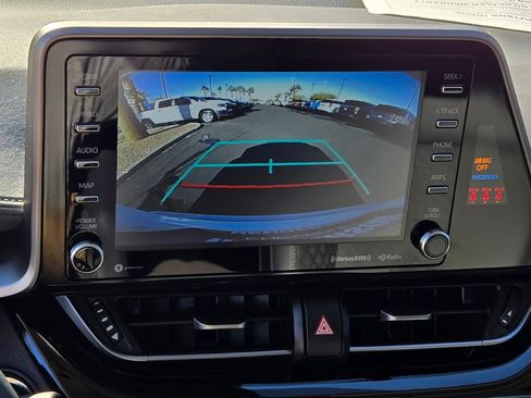 Used 2021 Toyota C-HR Limited image 19