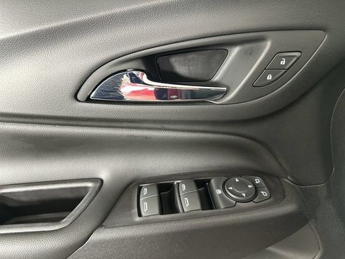 Used 2019 Chevrolet Equinox LT FWD image 25