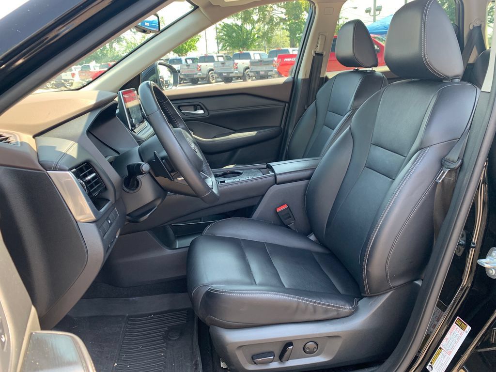 Used 2023 Nissan Rogue SL FWD image 24