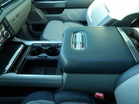 Used 2023 Ford F250 Limited w/ FX4 Off-Road Package image 32