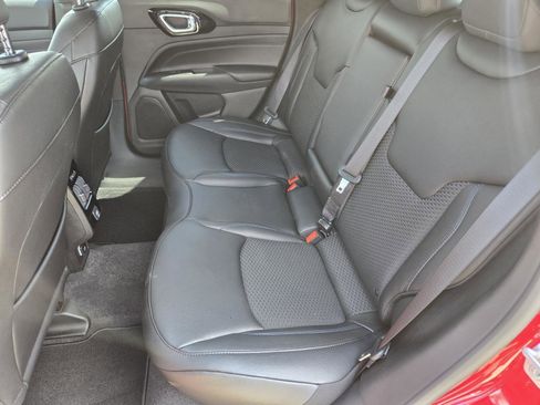 New 2025 Jeep Compass Latitude w/ Altitude Special Edition image 21