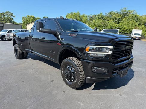Used 2022 RAM 3500 Laramie w/ Night Edition AWD/4WD image 2