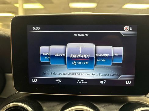 Used 2018 Mercedes-Benz C 300 Sedan image 31