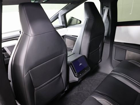 Used 2024 Tesla Cybertruck Cyberbeast image 40