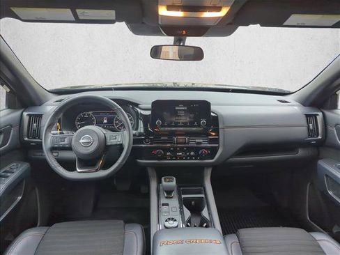 Used 2025 Nissan Pathfinder Rock Creek image 15