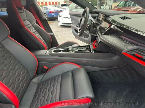 Used 2023 Audi RS e-tron GT image 29