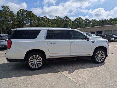 Used 2022 GMC Yukon XL Denali RWD image 29