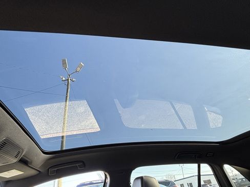 Used 2023 Volkswagen ID.4 Pro S image 10