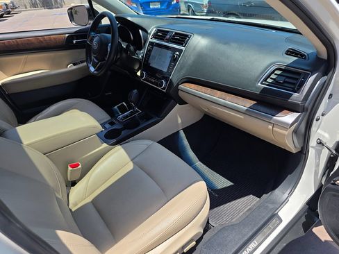 Used 2018 Subaru Outback 2.5i Limited AWD/4WD image 14