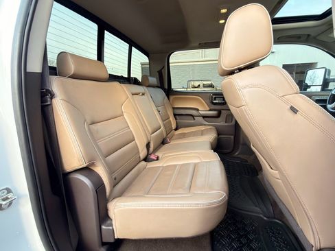 Used 2017 GMC Sierra 1500 Denali w/ Denali Ultimate Package image 21