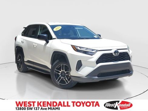 Used 2023 Toyota RAV4 LE FWD image 1