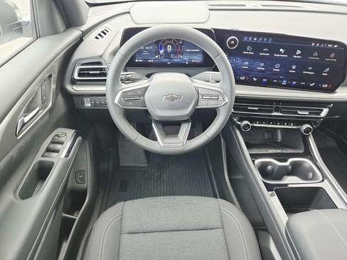 New 2026 Chevrolet Traverse LT w/ Midnight/Sport Edition AWD/4WD image 7