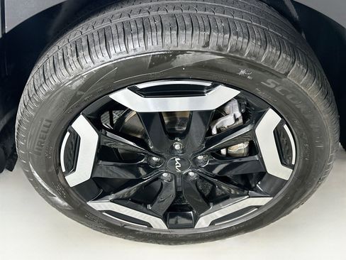 Used 2025 Kia Telluride S AWD/4WD image 11