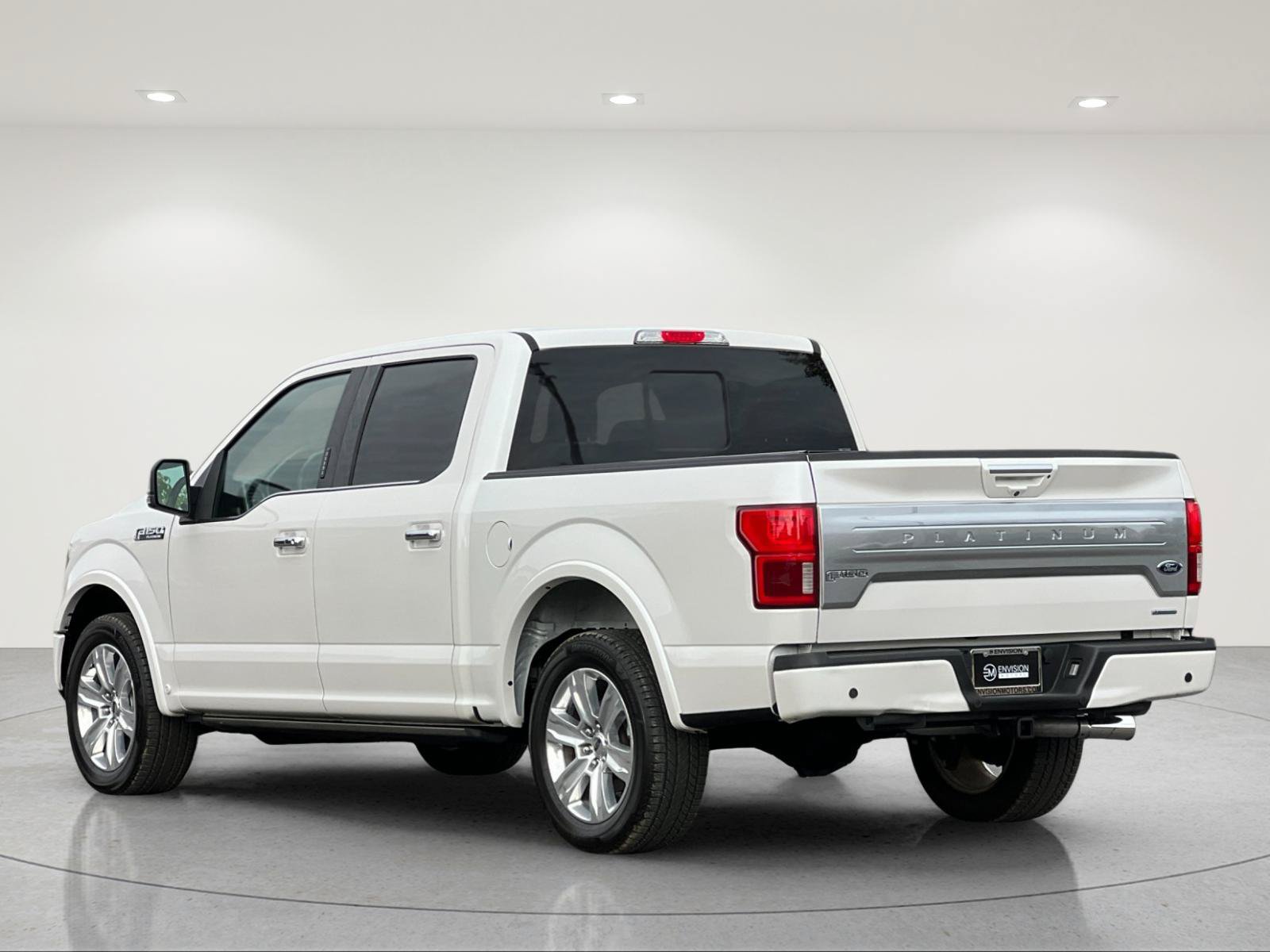 Used 2018 Ford F150 Platinum w/ Equipment Group 701A Luxury RWD image 3