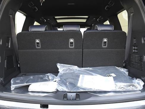 New 2026 INFINITI QX80 4WD w/ Sport Exterior Package image 37