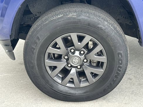 Used 2023 Toyota Tacoma SR image 13