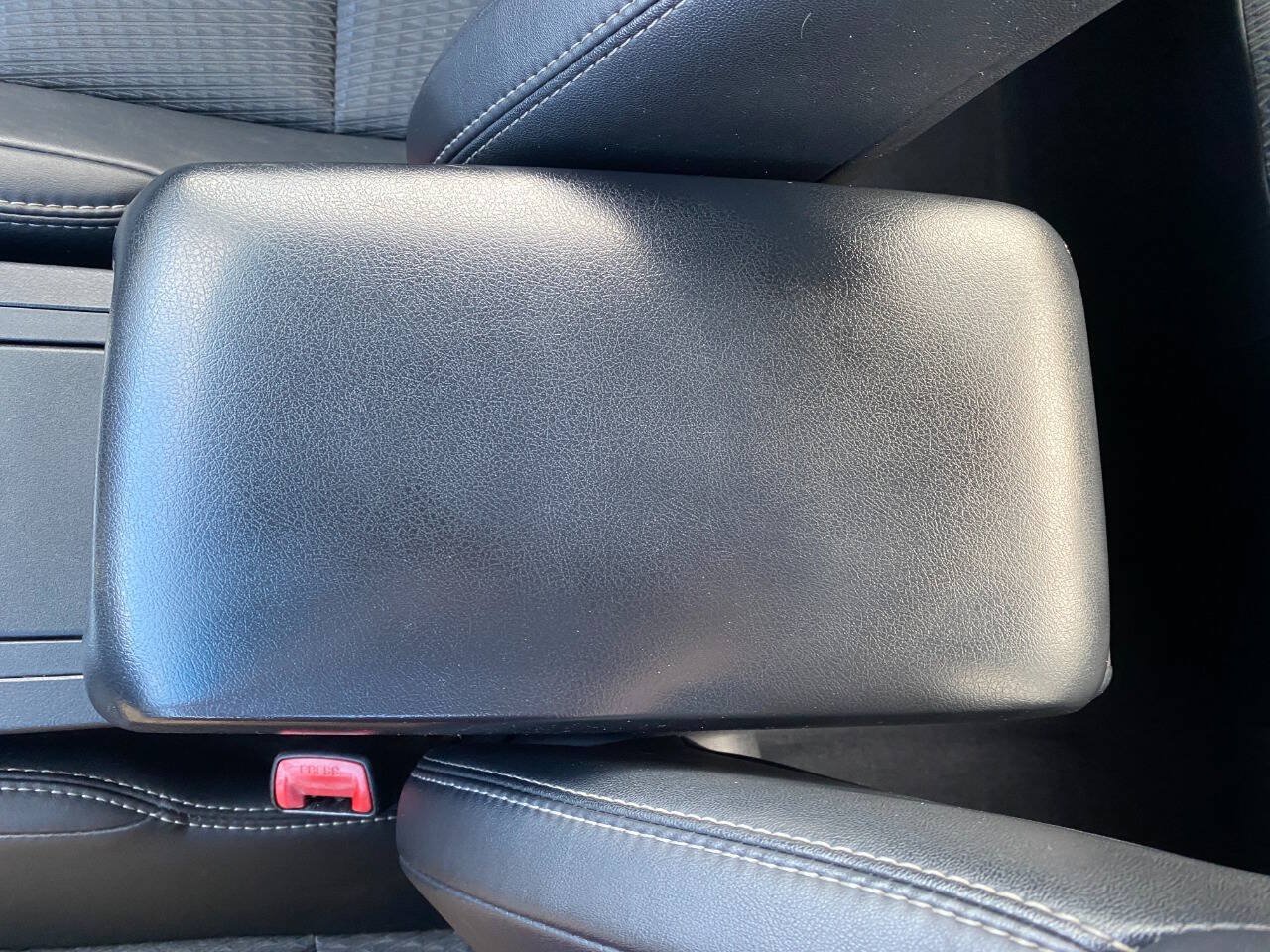 Used 2013 Toyota Camry SE FWD image 20
