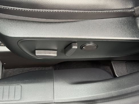 Certified 2022 Ford Escape SEL FWD image 21