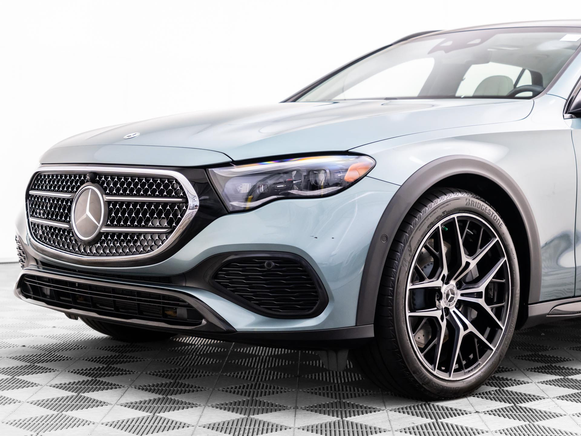 Certified 2024 Mercedes-Benz E 450 4MATIC All-Terrain Wagon image 38