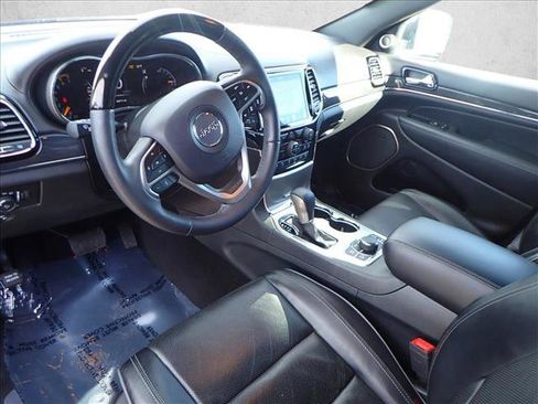 Used 2019 Jeep Grand Cherokee Overland image 12