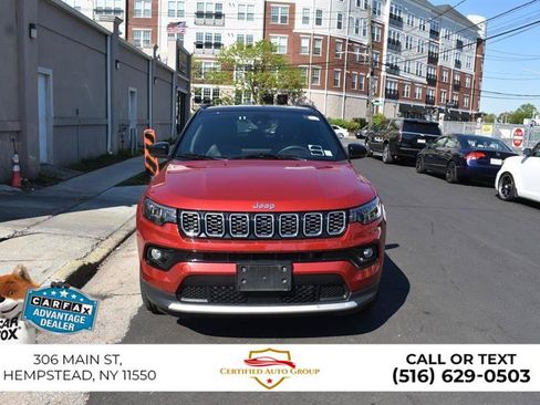 Used 2025 Jeep Compass Limited AWD/4WD image 2