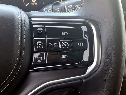 Used 2022 Jeep Grand Wagoneer Series II w/ Premium Group II image 20