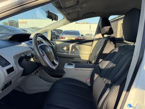 Used 2012 Toyota Prius V Two FWD image 9
