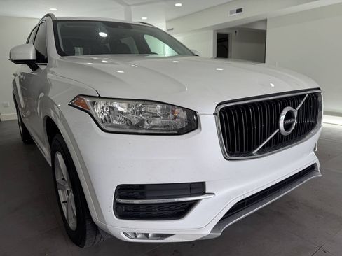 Used 2016 Volvo XC90 T5 Momentum FWD image 9