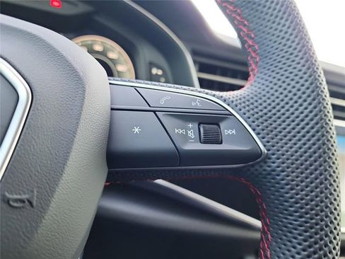 New 2026 Audi Q7 3.0T Prestige image 14