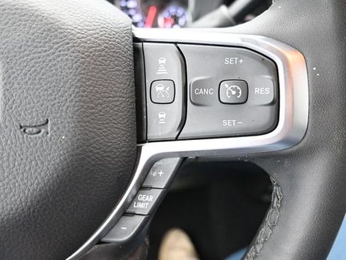 Used 2025 RAM 2500 Big Horn AWD/4WD image 18