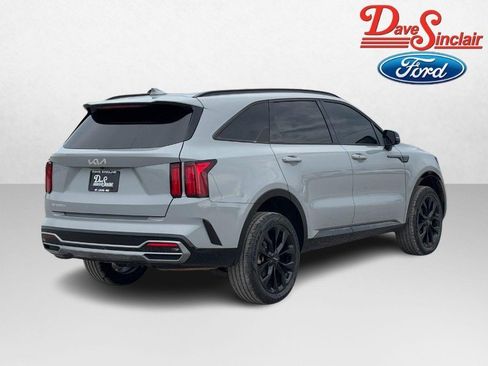Used 2023 Kia Sorento SX FWD image 7