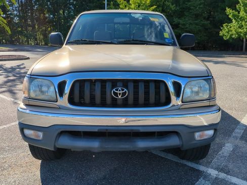 Used 2002 Toyota Tacoma PreRunner w/ SR5 Pkg w/ Chrome Pkg RWD image 9