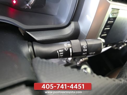 Used 2022 Toyota 4Runner Limited AWD/4WD image 13