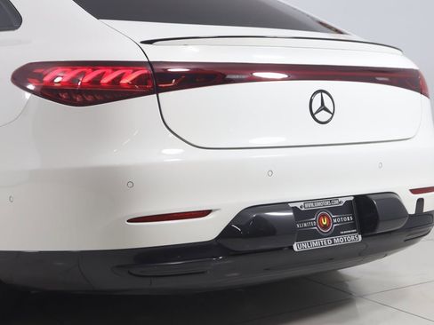 Used 2022 Mercedes-Benz EQS 450+ Sedan image 25
