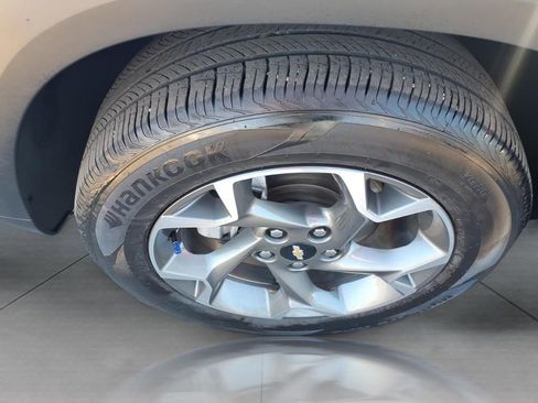 Used 2025 Chevrolet Trax LT w/ Driver Confidence Package image 9