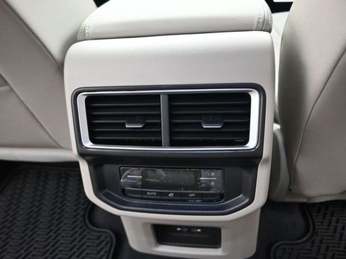 New 2026 Volkswagen Atlas SE image 27