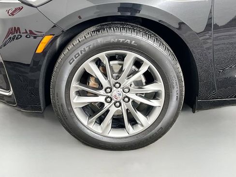 Used 2024 Buick Enclave Avenir w/ Avenir Technology Package image 11