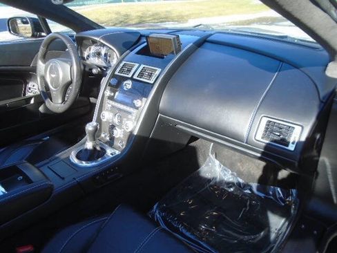 Used 2009 Aston Martin V8 Vantage Roadster image 13